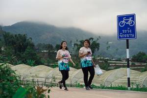 BIB: 320
                            <button type="button" onclick="openModal(18898161)" class="btn btn-primary btn-sm float-right btn-popup" data-toggle="modal" data-target=".modal-high-quality">
                        <i class="fas fa-shopping-cart"></i> Add to Cart
                    </button>
                                            <button type="button" onclick="isThisMe(18898161, true)" class="btn btn-success btn-sm float-right btn-popup btn-isme hidden" data-toggle="tooltip" data-placement="bottom" title="นี่คือรูปของคุณใช่ไหม คลิกที่นี่เพื่อเอาเข้าอัลบั้ม">
                        <i class="fas fa-plus"></i> Add to album
                    </button>
                    <button type="button" onclick="isThisMe(18898161, false)" class="btn btn-warning btn-sm float-right btn-popup btn-isnotme hidden">
                        <i class="fas fa-ban"></i> Remove from album
                    </button>